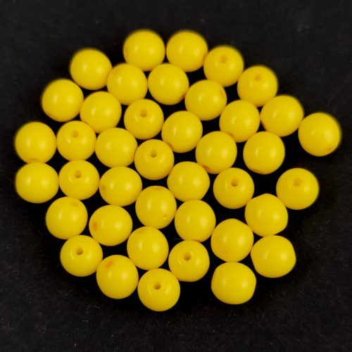 Cseh préselt  golyó gyöngy - Alabaster Vivid Yellow - 4mm