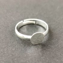   Gyűrűalap (ragasztós) - ezüst színű - állítható - lapos - 8mm
