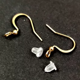   Fülbevaló akasztó - 18k arany bevonattal - orvosi fém(316) - szilikon végekkel - 15x17mm
