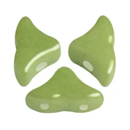 Hélios® par Puca®gyöngy - Opaque Pistachio - 6x10 mm