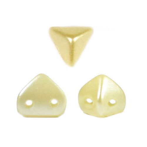 Super Kheops® par Puca® 2lyukú gyöngy - 6mm - pastel vanilla
