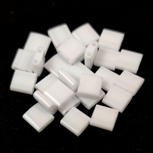 Miyuki tila gyöngy - 402 - Opaque White - 5mm