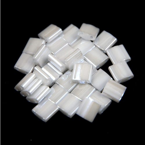 Miyuki tila gyöngy - 420 - Ceylon White - 5x5mm