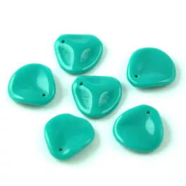 Cseh rose petal gyöngy - Turquoise Green - 14x13mm (50db)