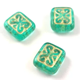   Cseh préselt gyöngy - hosszában fúrt inka párna - Crystal Emerald Gold - 11x12mm