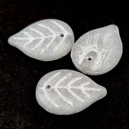   Apple Leaf - cseh üveg szirom gyöngy - Crystal Silver Matt - 18x13mm