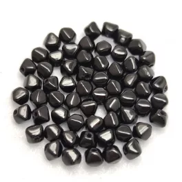 Cseh préselt üveg gyöngy - Bicone - 4mm - Jet