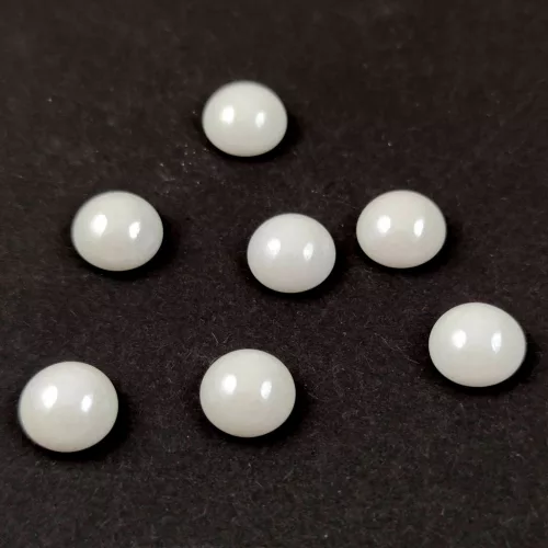 Cseh üveg kaboson - Alabaster - 10mm