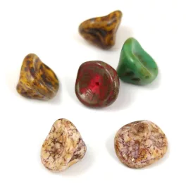 Cseh préselt harangvirág gyöngy - 7x11mm