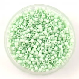 Miyuki delica gyöngy 1496-1 - Opaque Green Mint - 11/0