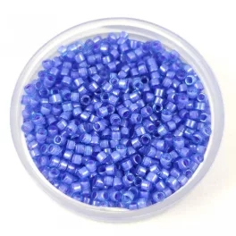   Miyuki delica gyöngy 2388 - Dyed Lavender Lined Crystal - 11/0