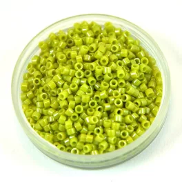 Miyuki delica gyöngy 0262 - lüszteres lime - 11/0