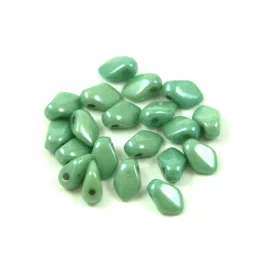   Gekko - cseh préselt szirom gyöngy - White Green Luster - 3x5mm