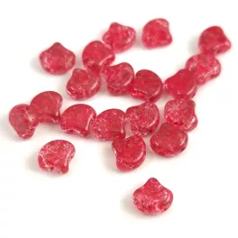   Ginko - cseh préselt kétlyukú gyöngy - Confetti Splash Red Pink - 7.5 x 7.5 mm