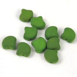   Ginko - cseh préselt kétlyukú gyöngy - Matte Silk Satin Green - 7.5 x 7.5 mm