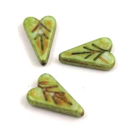   Heart Leaf gyöngy - hosszában fúrt cseh préselt gyöngy - Alabaster Green Brown Luster - 16x11mm