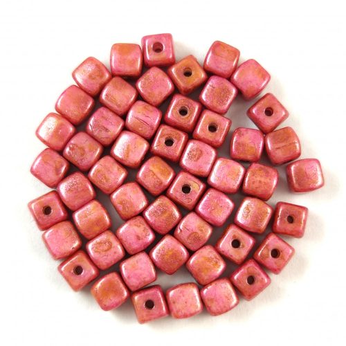 Cseh üveg gyöngy - Kocka - 4mm - Alabaster Pink Terracotta