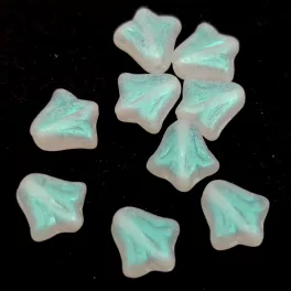   Lily Flower - hosszában fúrt cseh préselt gyöngy - Crystal Mint AB - 9mm