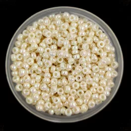   Miyuki Japanese Round Seed Bead - 486 - Opaque Ivory Ceylon Pearl AB - size:11/0