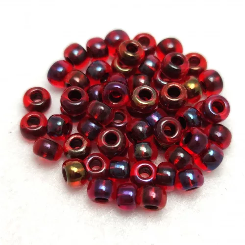 Miyuki kásagyöngy - 367 - Garnet Lined Ruby AB - 6/0