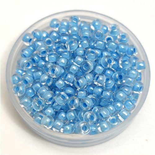 Miyuki Japanese Round Seed Bead - 221 - Sky Blue Lined Crystal - size:8/0