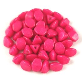 Cseh préselt Pinch gyöngy - Alabaster Vivid Pink - 5x3mm