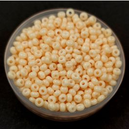   Preciosa cseh kásagyöngy - Cream Peach Dyed Chalkwhite - 10/0