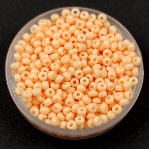 Preciosa kásagyöngy - 03183 - Light Peach Dyed Chalkwhite - méret: 10/0 - 100g - AKCIOS