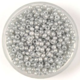 Preciosa cseh kásagyöngy - Opaque Pastel Gray - 10/0