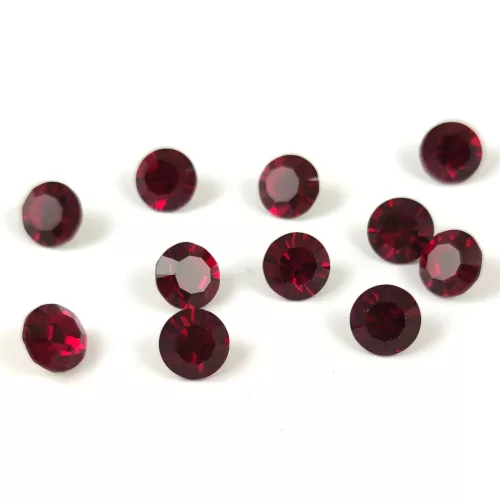 Preciosa chaton gyöngy - Ruby - méret: 8mm - 12db - AKCIOS