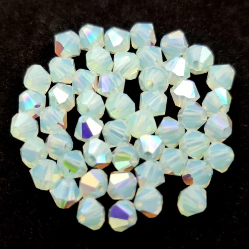 Preciosa bicone gyöngy - Chrysolite Opal AB - 4mm