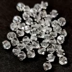 Preciosa bicone gyöngy - Crystal - 4mm