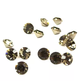 Preciosa Chaton - Black Diamond - 8mm