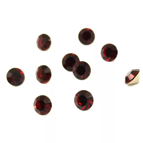 Preciosa Chaton - Vivid Siam - 8mm