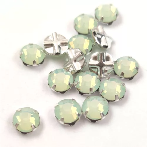 Preciosa Varrható Chaton - Chrysolite Opal - ss 30