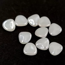   Rose Petal - Czech Glass Bead - Alabaster Pearl Luster - 8x7mm