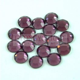 Swarovski flat-back (no hot-fix) crystal - ss30 - Amethyst