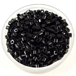 Toho kocka gyöngy - 49 - Opaque Jet - 1.5mm
