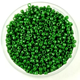 Toho kásagyöngy - 47h - Opaque Pine Green - 15/0