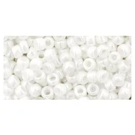 Toho kásagyöngy - 121 - Opaque-Lustered White - 8/0