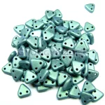 CzechMates 2 Hole Triangle Czech Glass Bead - Matt metál világos zöld -6mm