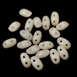  Wave - cseh préselt 2 lyukú üveggyöngy - Light Beige Luster - 3x7mm
